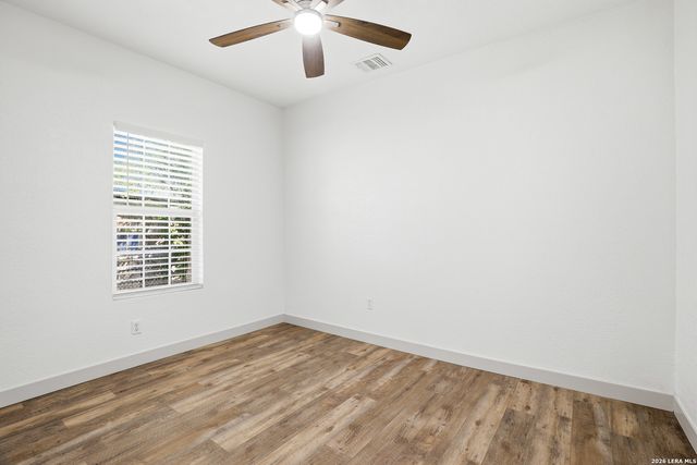 1026 W Lynwood, San Antonio, TX 78201