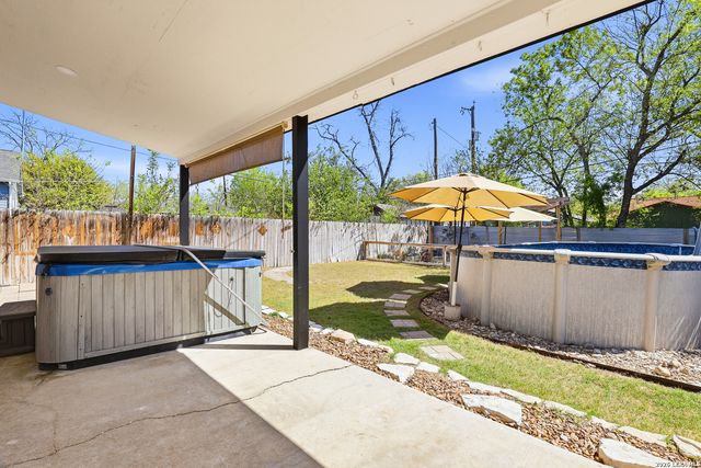 1026 W Lynwood, San Antonio, TX 78201