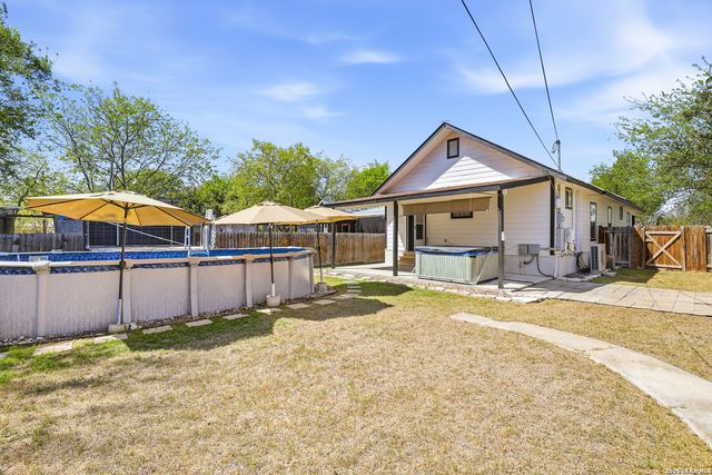 1026 W Lynwood, San Antonio, TX 78201