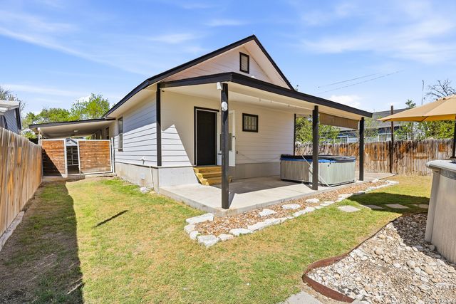 1026 W Lynwood, San Antonio, TX 78201