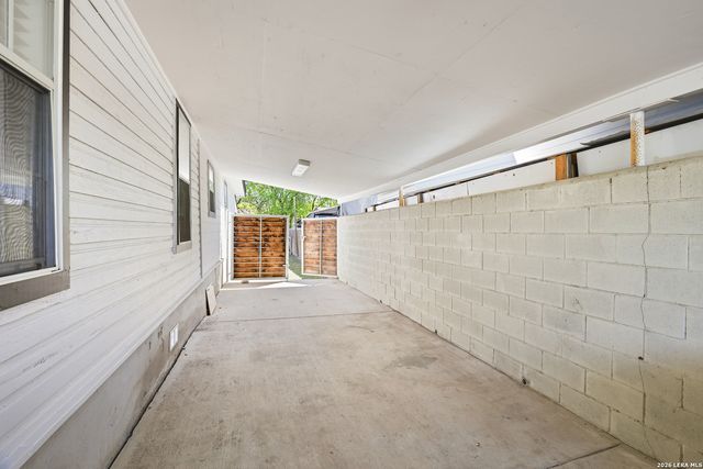 1026 W Lynwood, San Antonio, TX 78201