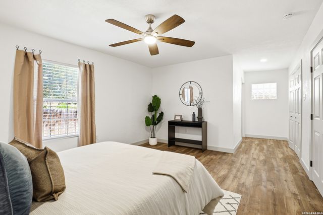 1026 W Lynwood, San Antonio, TX 78201