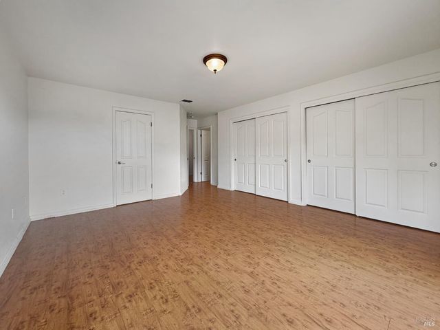 227 Hocker Ln, Fort Bragg, CA 95437