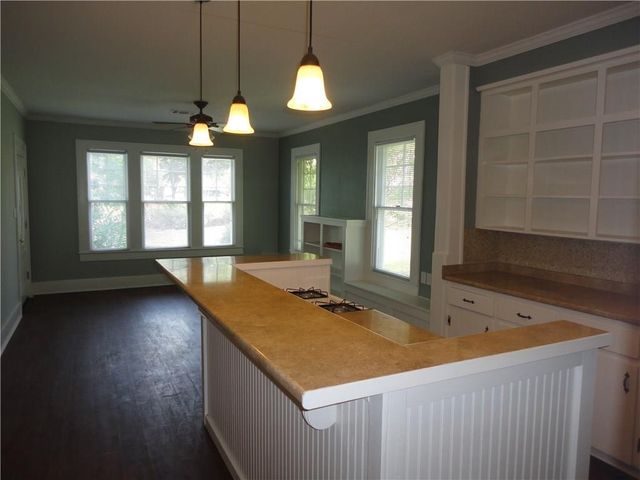 200 E 33rd ST, Austin, TX 78705