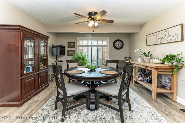 916 Montevideo Drive E, Lansing, MI 48917