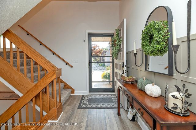 916 Montevideo Drive E, Lansing, MI 48917