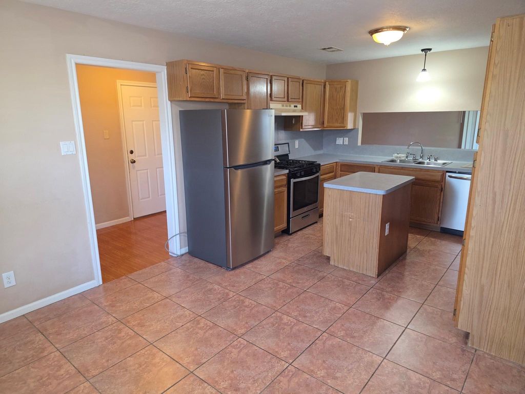 414 Texas Street, Tomball, TX 77375