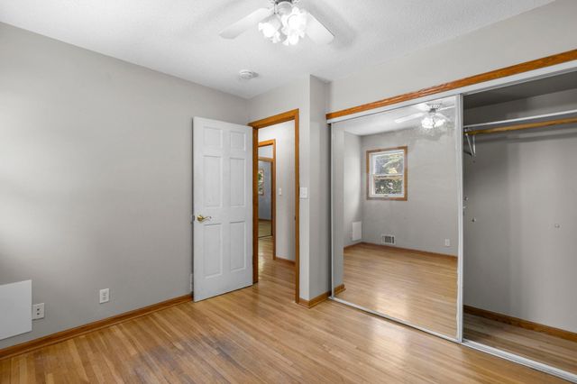 6133 Garbe Avenue, Woodbury, MN 55125