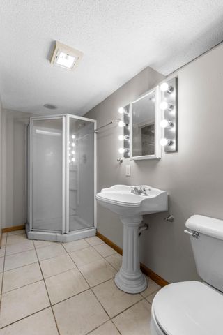 6133 Garbe Avenue, Woodbury, MN 55125