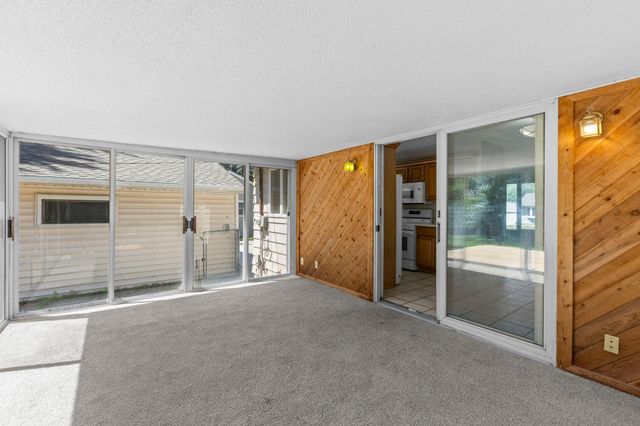 6133 Garbe Avenue, Woodbury, MN 55125