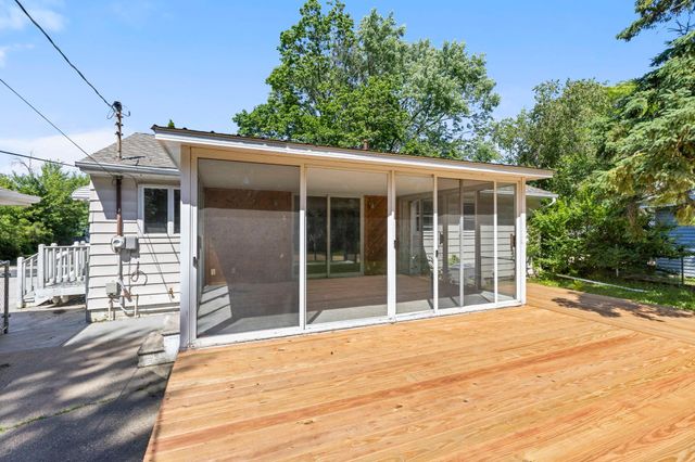 6133 Garbe Avenue, Woodbury, MN 55125