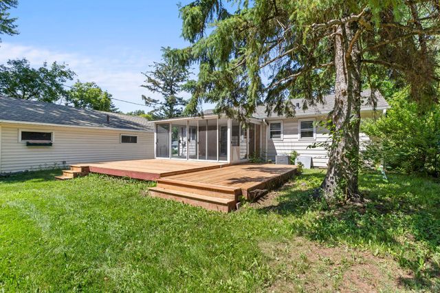 6133 Garbe Avenue, Woodbury, MN 55125
