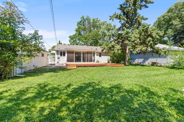 6133 Garbe Avenue, Woodbury, MN 55125