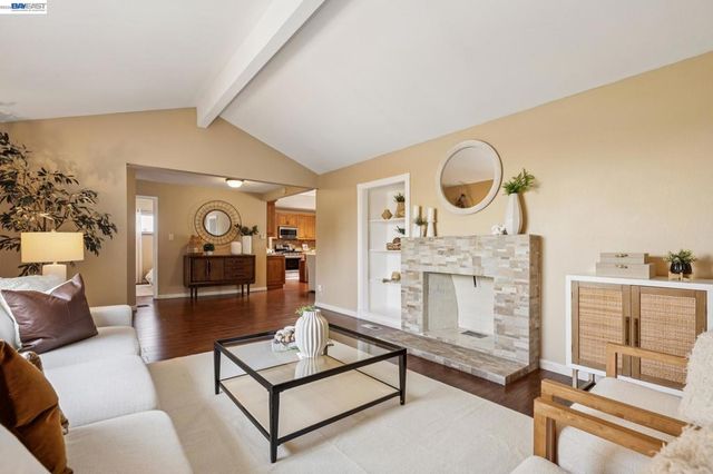 33166 Basswood Ave, Union City, CA 94587