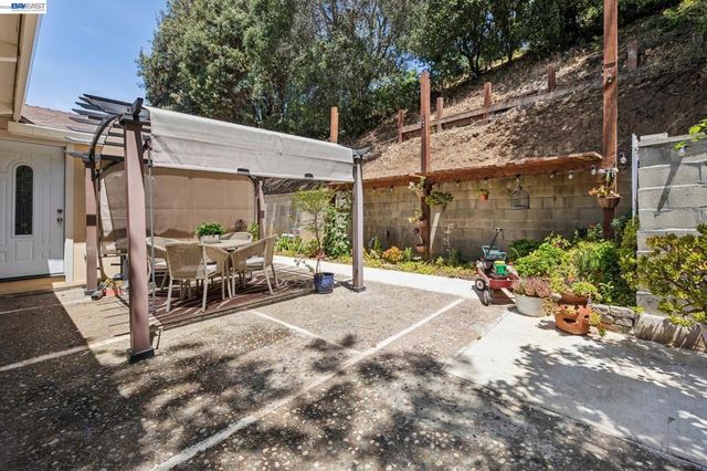 33166 Basswood Ave, Union City, CA 94587