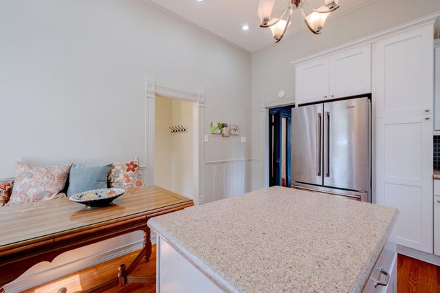 402 Hudgins ST, Smithville, TX 78957