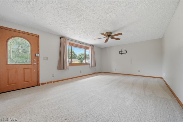 5155 Oakvale Street SW, Canton, OH 44706