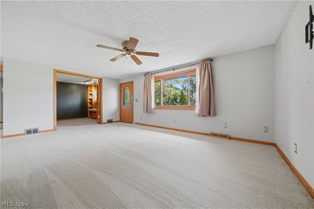 5155 Oakvale Street SW, Canton, OH 44706