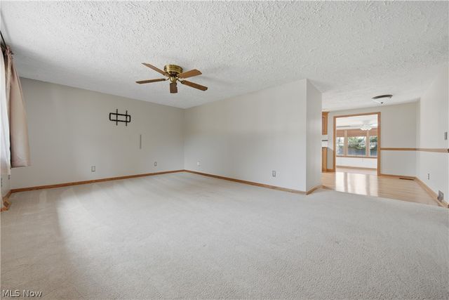 5155 Oakvale Street SW, Canton, OH 44706