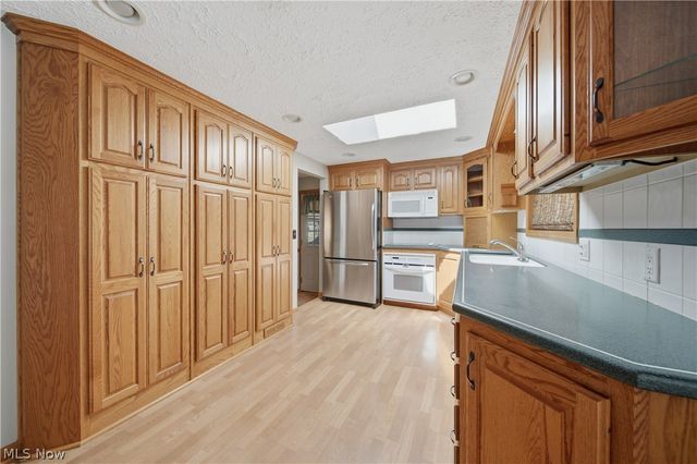 5155 Oakvale Street SW, Canton, OH 44706