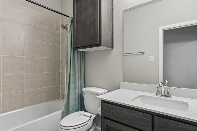 6909 Lilac Drive, Venus, TX 76084