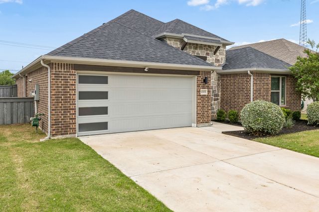 6909 Lilac Drive, Venus, TX 76084