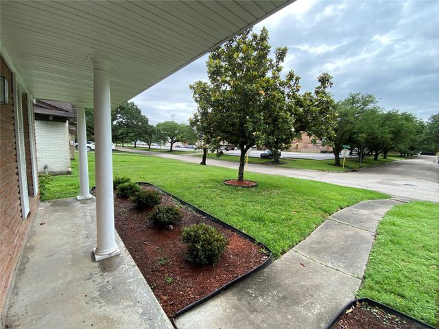 4402 Cheena Drive, Houston, TX 77096