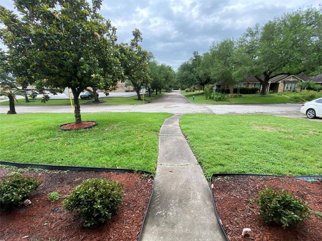 4402 Cheena Drive, Houston, TX 77096