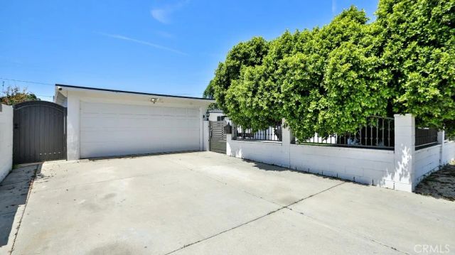 10301 Antigua Street, Anaheim, CA 92804
