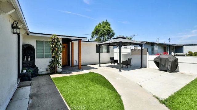 10301 Antigua Street, Anaheim, CA 92804