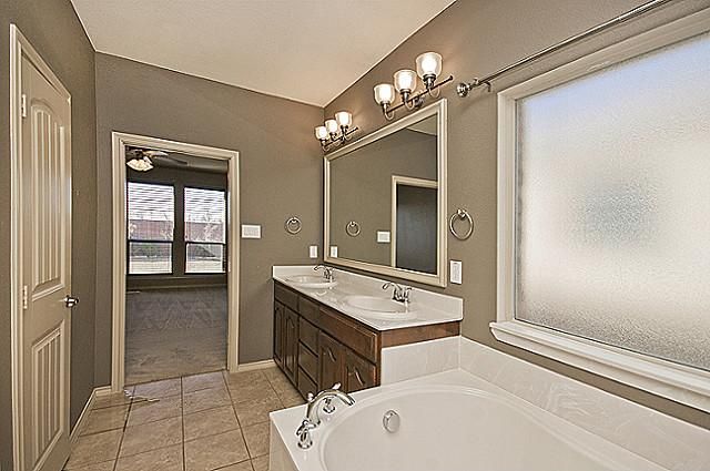 3205 Buckthorn Lane, Denton, TX 76226