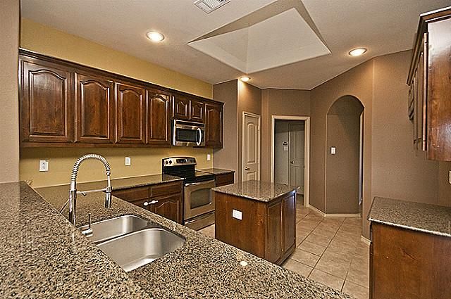 3205 Buckthorn Lane, Denton, TX 76226