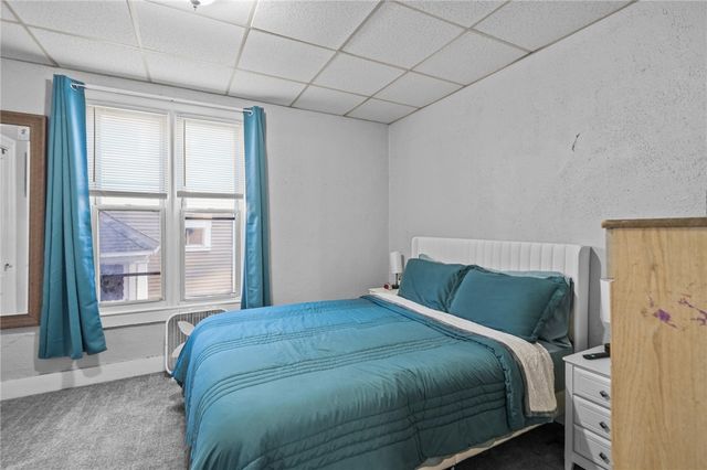 79 Hamlet Avenue, Woonsocket, RI 02895