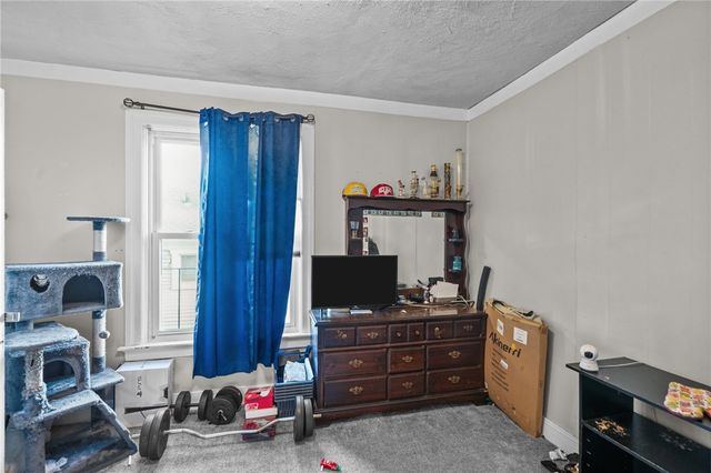 79 Hamlet Avenue, Woonsocket, RI 02895