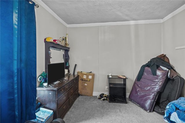 79 Hamlet Avenue, Woonsocket, RI 02895