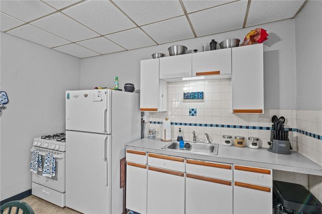 79 Hamlet Avenue, Woonsocket, RI 02895