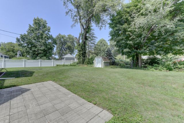 515 S Park Drive, Chesterton, IN 46304