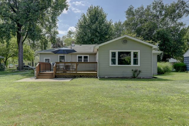 515 S Park Drive, Chesterton, IN 46304