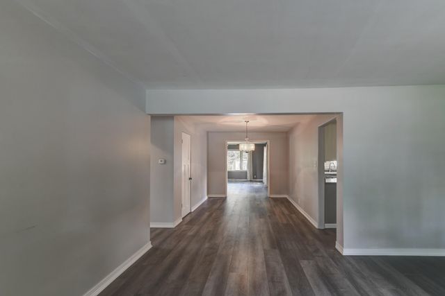 515 S Park Drive, Chesterton, IN 46304