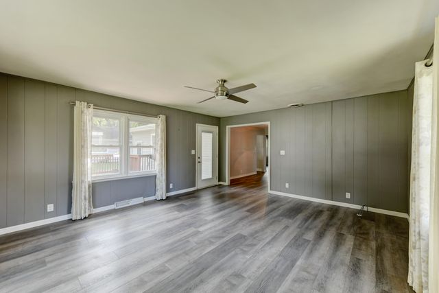 515 S Park Drive, Chesterton, IN 46304
