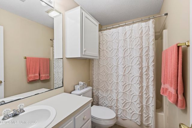 1728 James Buchanan Drive, Biloxi, MS 39531