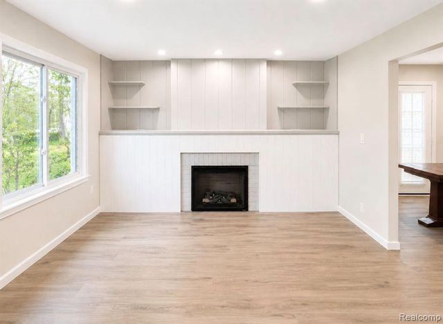 3428 Hazelton Avenue, Rochester Hills, MI 48307