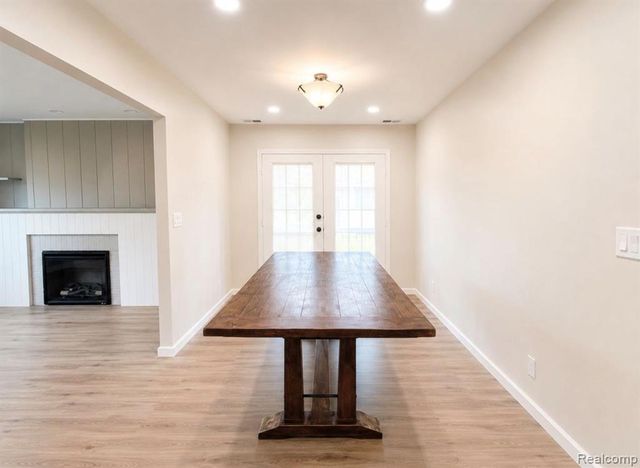 3428 Hazelton Avenue, Rochester Hills, MI 48307