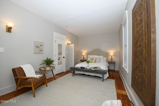 1146 Glenwood Boulevard, Schenectady, NY 12308