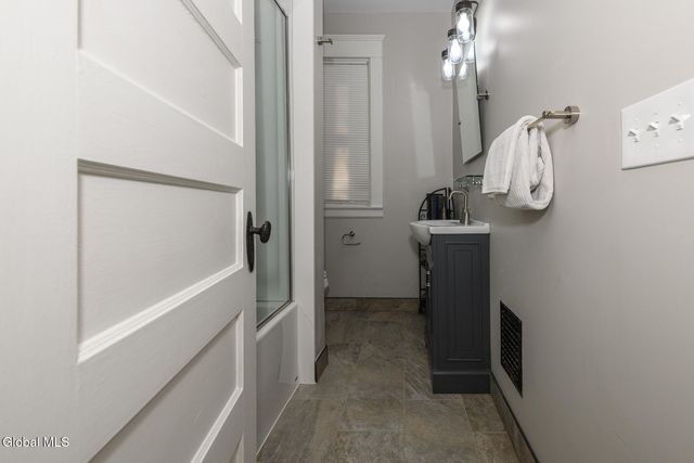 1146 Glenwood Boulevard, Schenectady, NY 12308