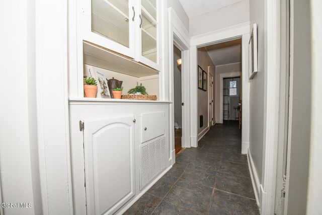 1146 Glenwood Boulevard, Schenectady, NY 12308