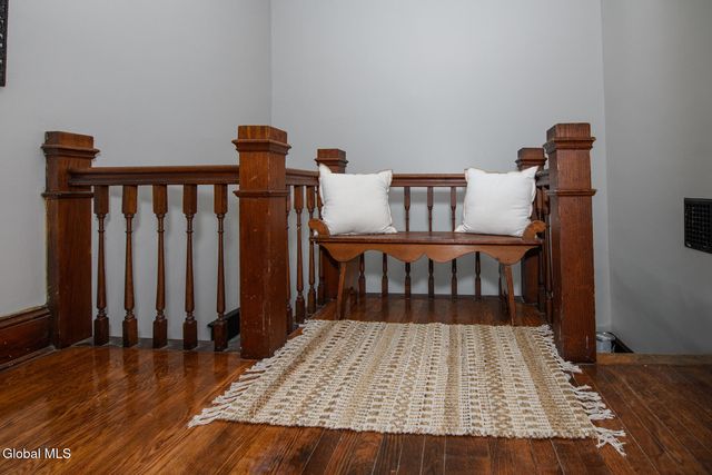 1146 Glenwood Boulevard, Schenectady, NY 12308