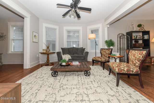 1146 Glenwood Boulevard, Schenectady, NY 12308