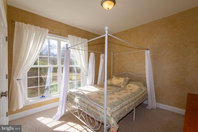 2203 CAMPBELL RD, Keswick, VA 22947