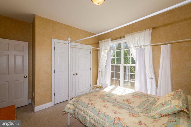 2203 CAMPBELL RD, Keswick, VA 22947